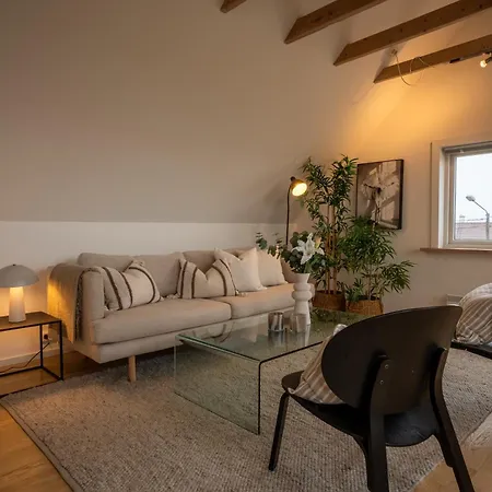 Penthouse Med Skratak Og Utsikt - Sentralt *